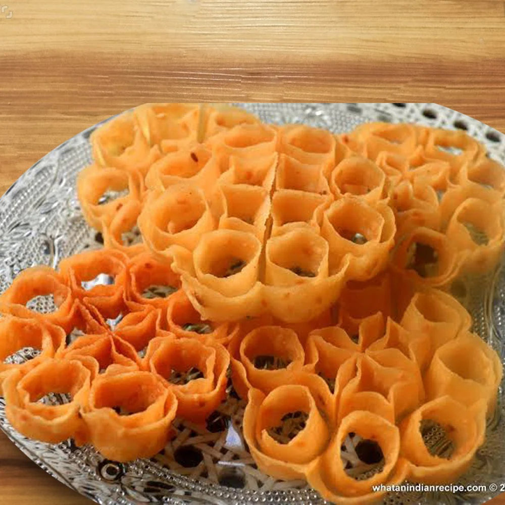 Achu_Murukku_-_rose_cookies.webp
